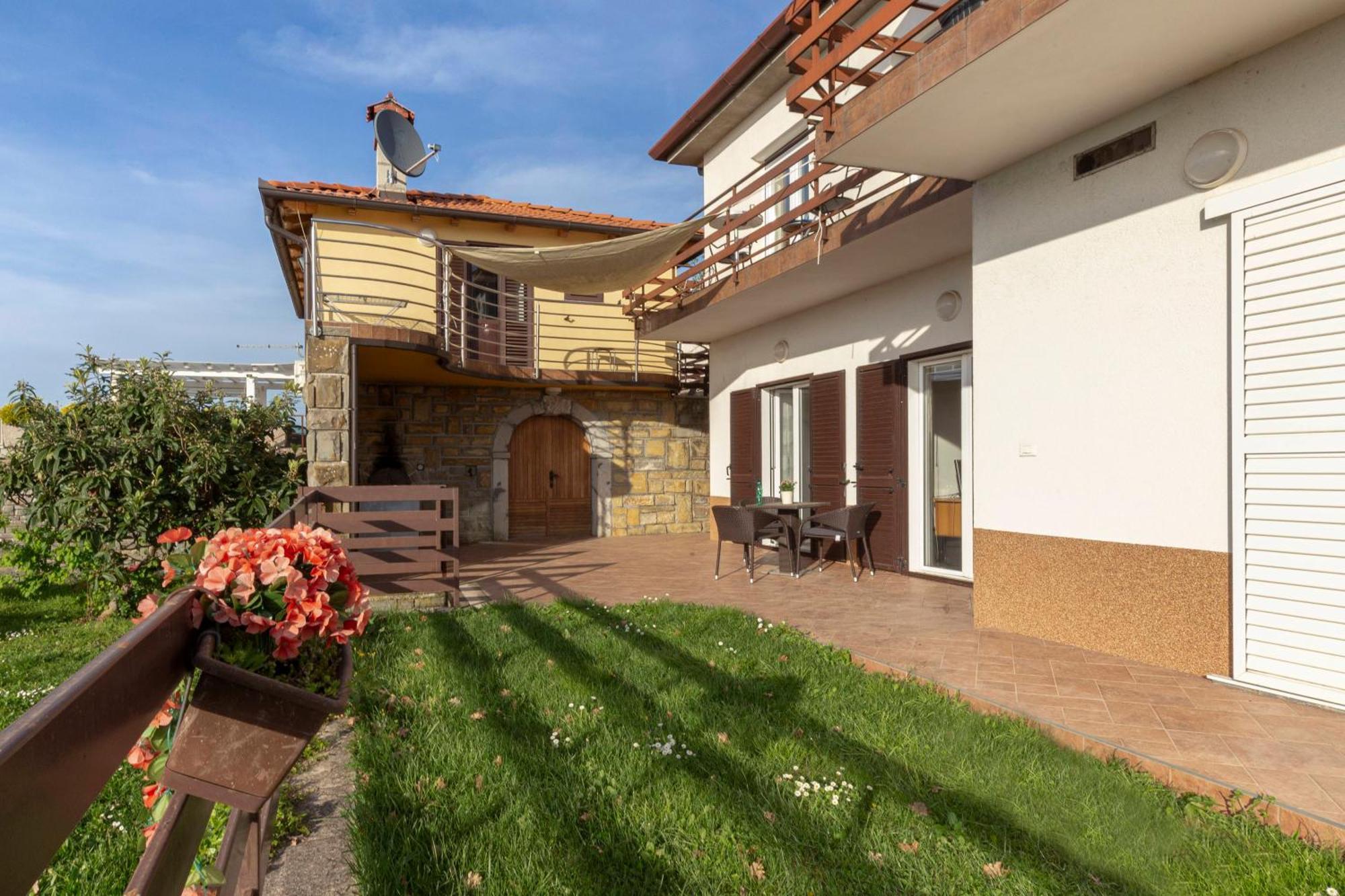 Apartments Souranded By Forest With Sea View Koper Buitenkant foto