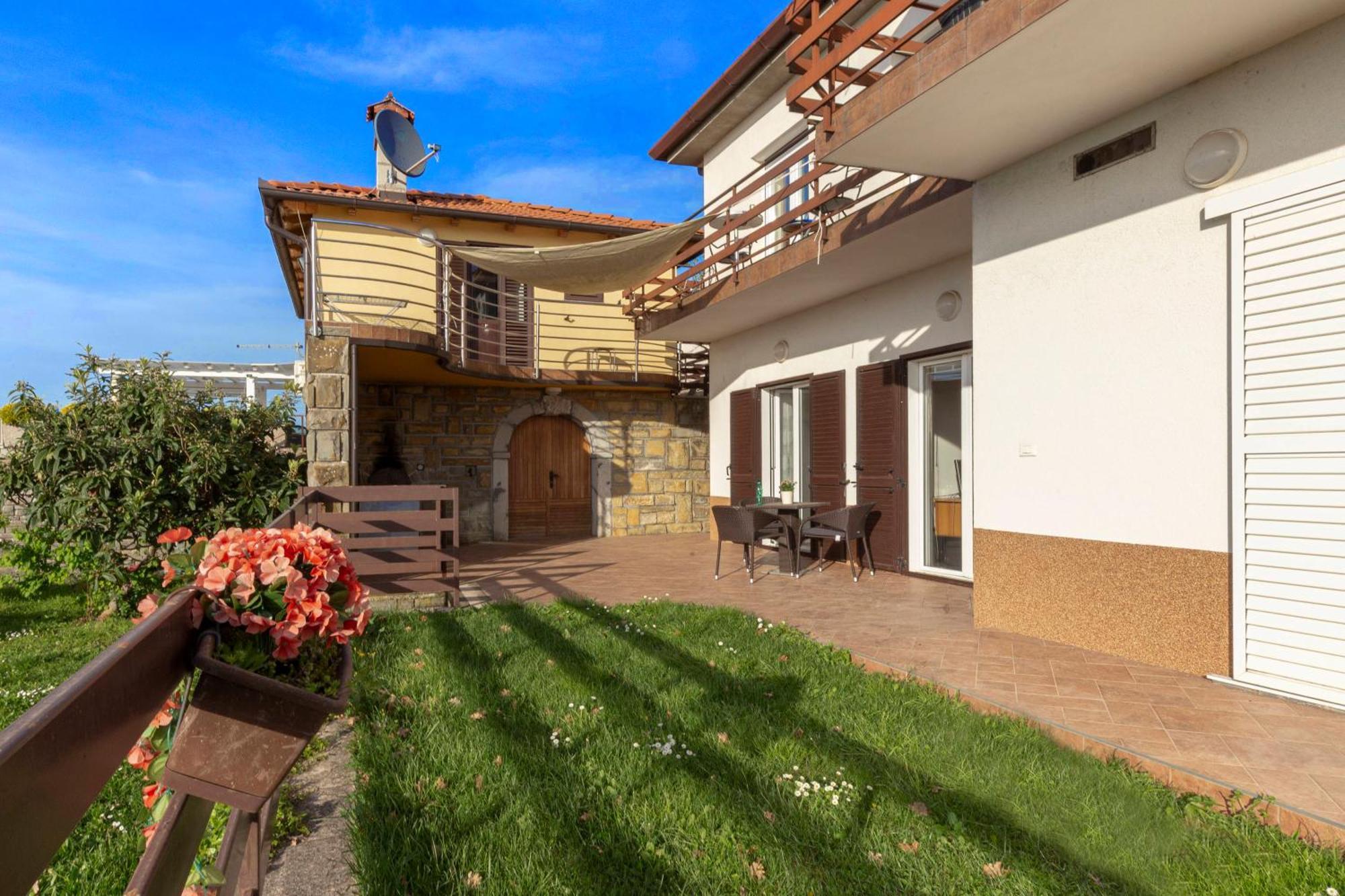 Apartments Souranded By Forest With Sea View Koper Buitenkant foto